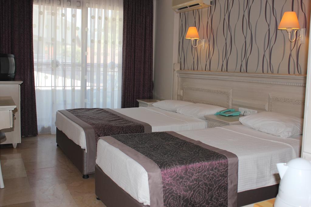 Bonjour Hotel Marmaris Rom bilde