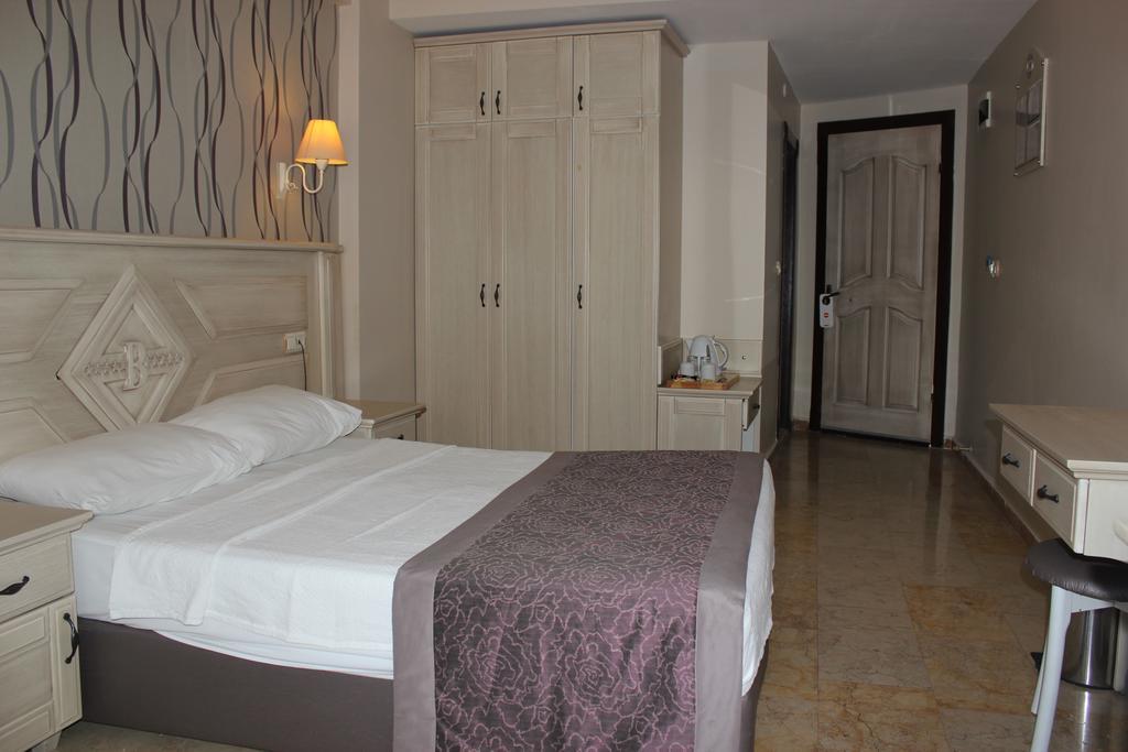 Bonjour Hotel Marmaris Rom bilde